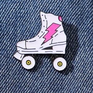 3/!25 Cartoon Style RollerSkate with Lightning Bolt Pin Retro Style